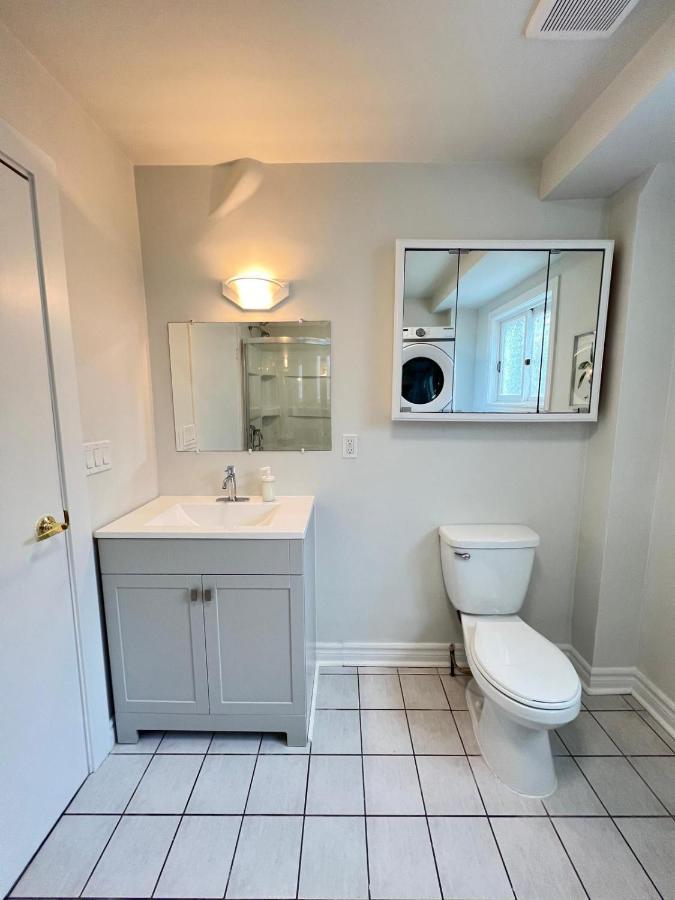 Letitia Heights !B Spacious And Quiet Private Bedroom With Shared Bathroom Barrie Exterior photo